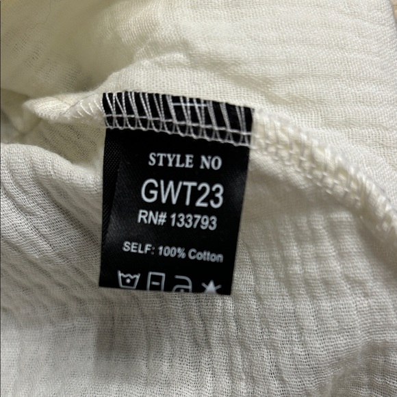 POL Cream Top with Pastel Crochet Accents - Picture 8 of 9